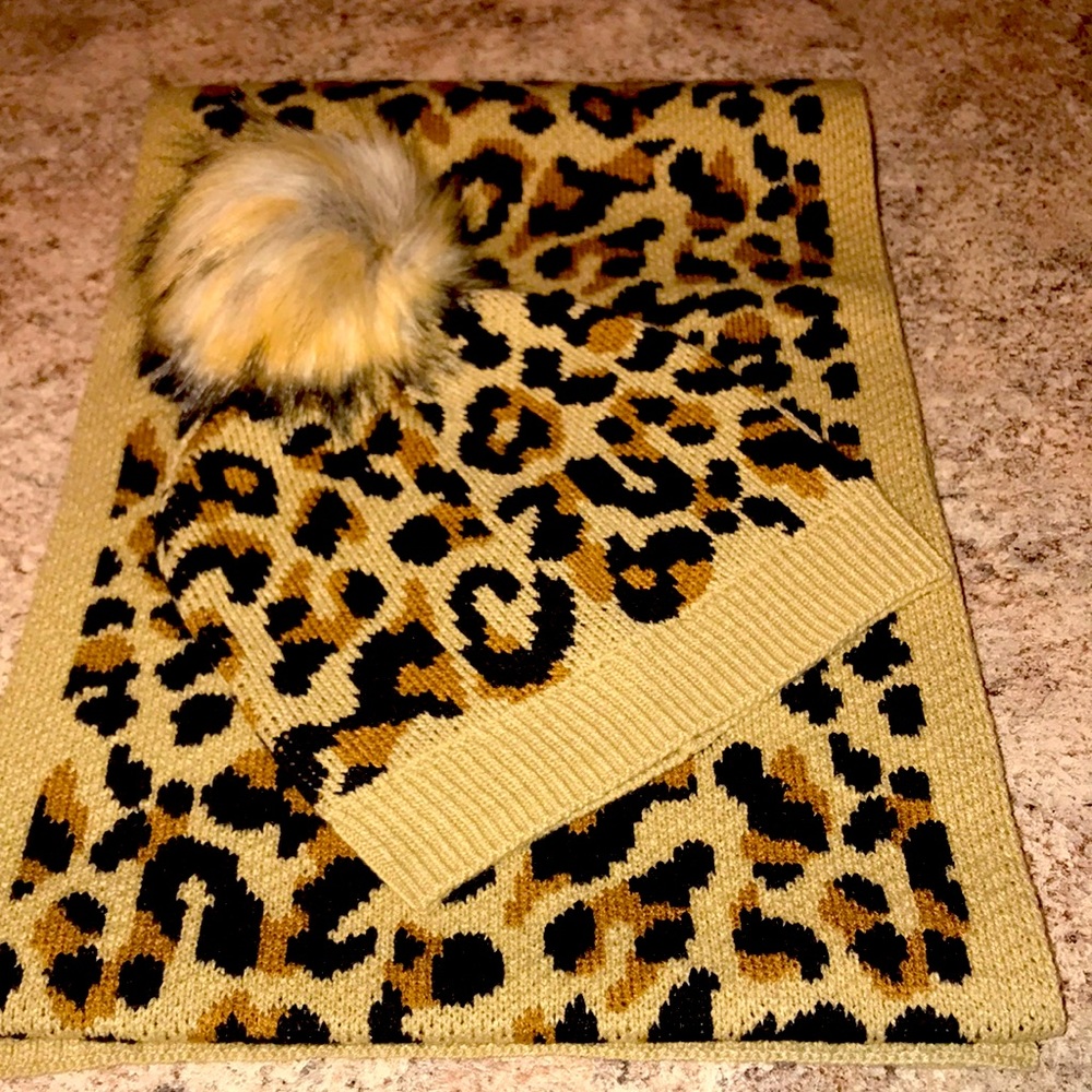 J Crew 2 pc leopard print hat & scarf